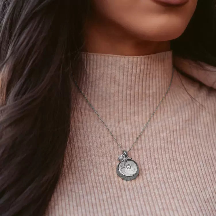 Yıldız Patlaması Charm Kolye